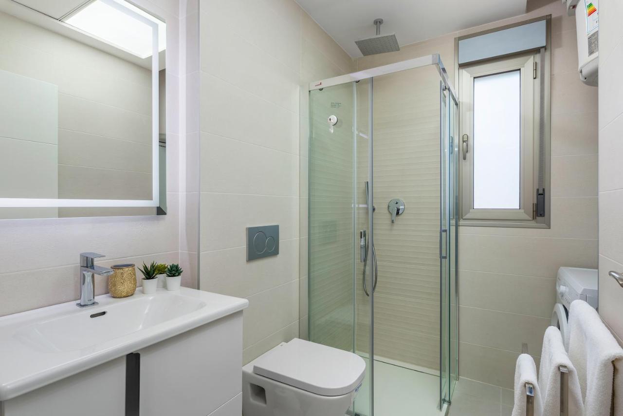 Апартаменты La Zenia Cocoon - Luxury Penthouse With Jacuzzi, 2 Pools, Indoor Heated Pool, Sauna, Gym, Playstation Dehesa de Campoamor  Экстерьер фото