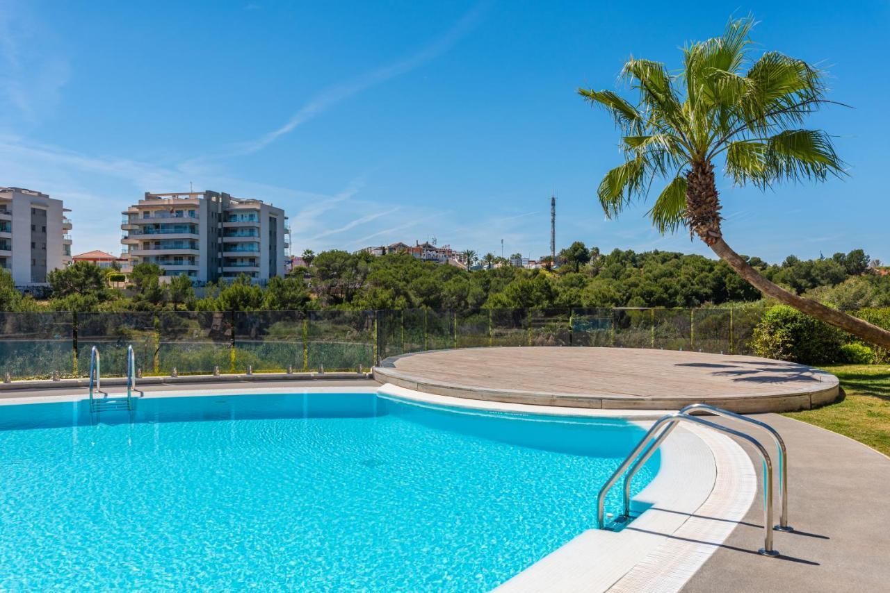 Апартаменты La Zenia Cocoon - Luxury Penthouse With Jacuzzi, 2 Pools, Indoor Heated Pool, Sauna, Gym, Playstation Dehesa de Campoamor  Экстерьер фото